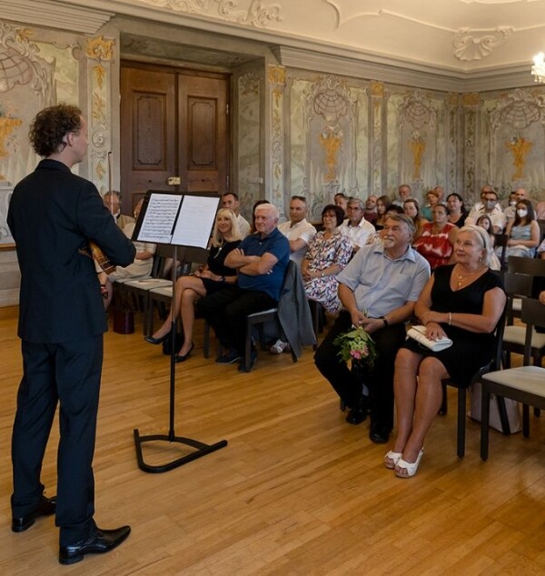 Mezinárodní mistrovské houslové kurzy Bohuslava Matouška a Jakuba Junka (foto 1)