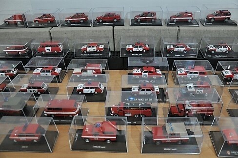 VÝSTAVA MODELŮ HASIČSKÉ A ZÁCHRANÁŘSKÉ TECHNIKY (foto 1)