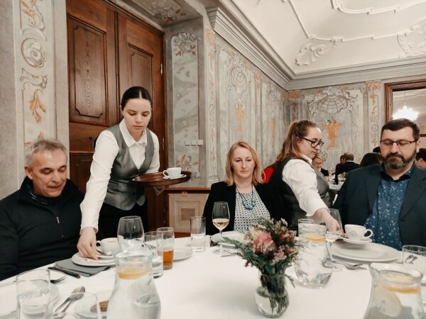 Barokní gastrovečer (foto 1)