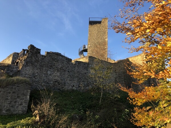 Zavírání hradní brány (foto 1)