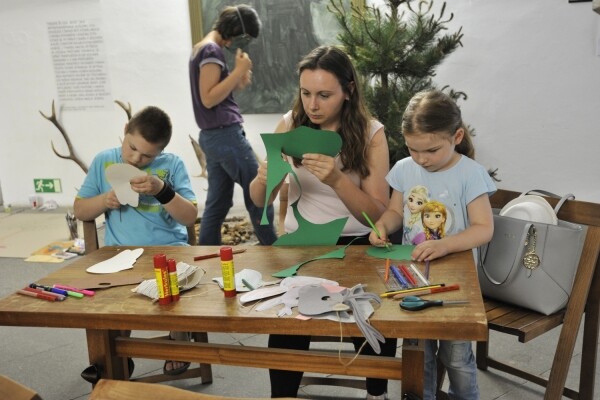 VÝTVARNÁ DÍLNA PRO DĚTI (foto 1)