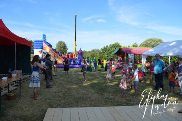 Pouťové slavnosti (foto 1)