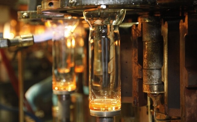 Den otevřených dveří ve sklárnách Crystal Bohemia (foto 1)