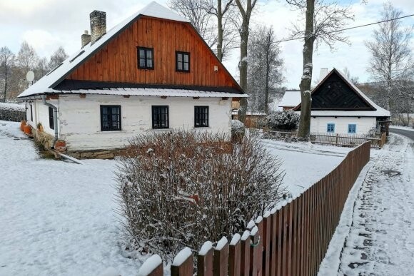 VÝSTAVA - JESLIČKY V CHALOUPKÁCH (foto 1)