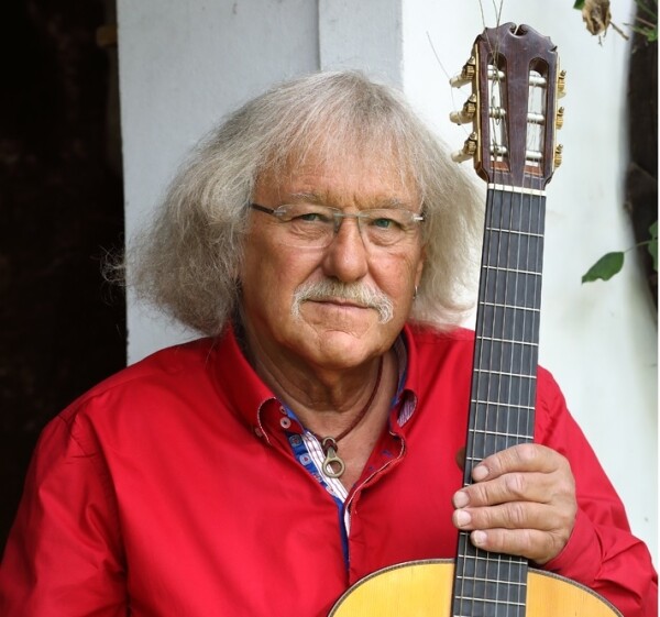 Koncert Lubomíra Brabce a jeho hosta Jaroslava Svěceného (foto 1)