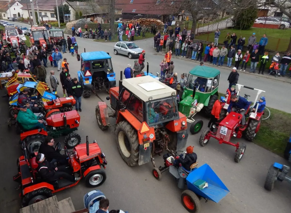BOHUŇOVSKÁ TRAKTORIÁDA (foto 1)