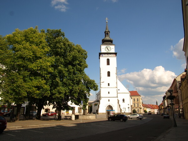 Vyhlídková věž kostela sv. Mikuláše (foto 1)