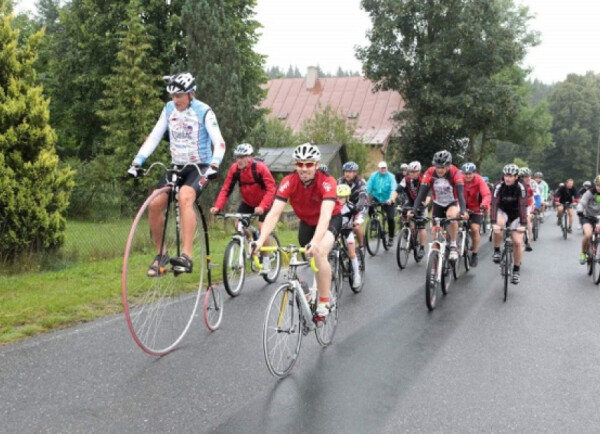 Na kole dětem Žďárskými vrchy - 10. ročník (foto 1)