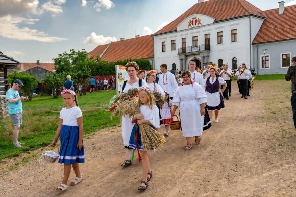Slavnosti sklizně na Edenu (foto 1)