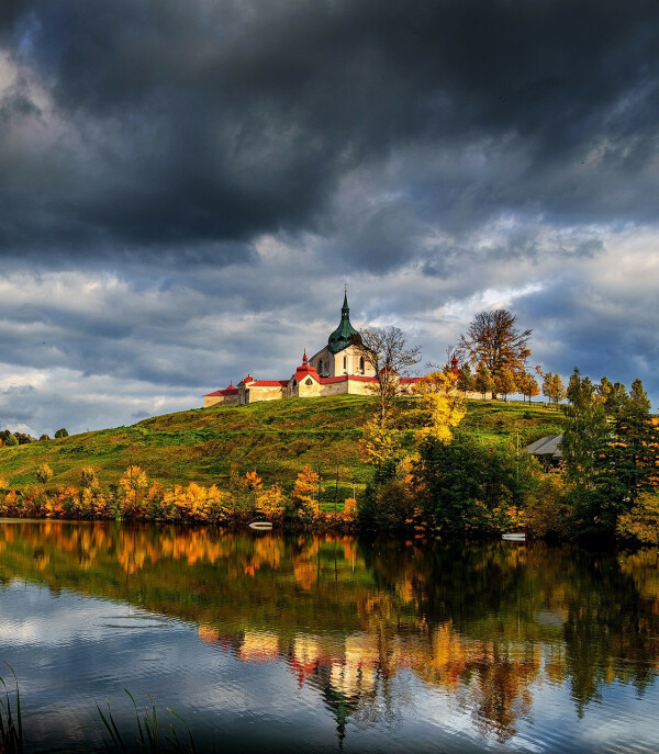 Putování po projektech - Poutní kostel sv. Jana Nepomuckého na Zelené hoře (foto 1)