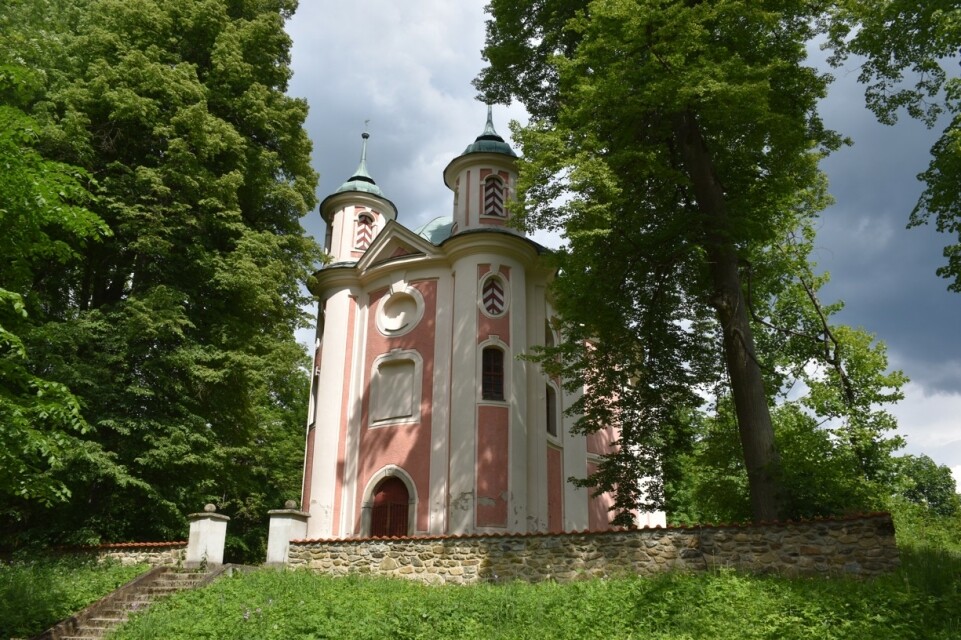 Kostel sv. Kateřiny v Počátkách (foto 1)