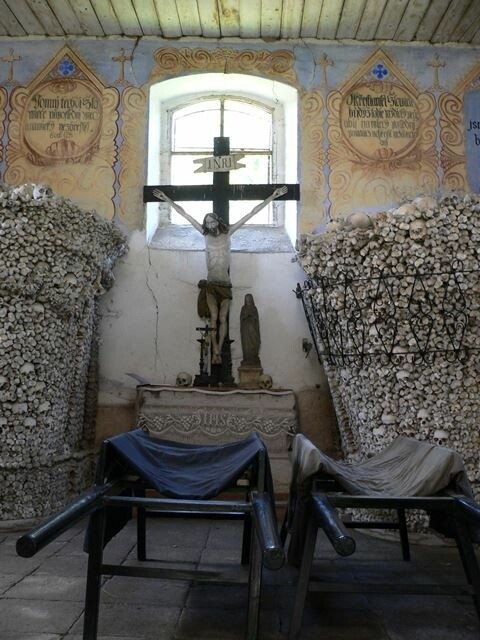 Kostnice Nížkov (foto 1)