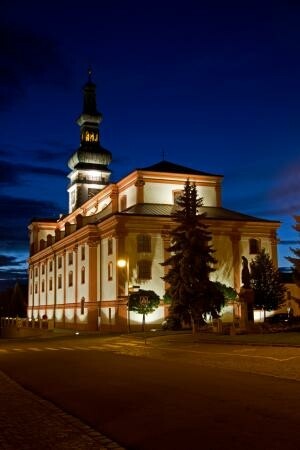 Děkanský kostel Nanebevzetí Panny Marie v Polné (foto 1)