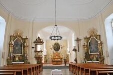 Kostel sv. Petra a Pavla v Bobrové (foto 2)