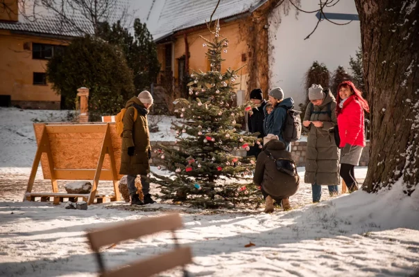 Adventní trhy v Panském dvoře v Telči (foto 1)