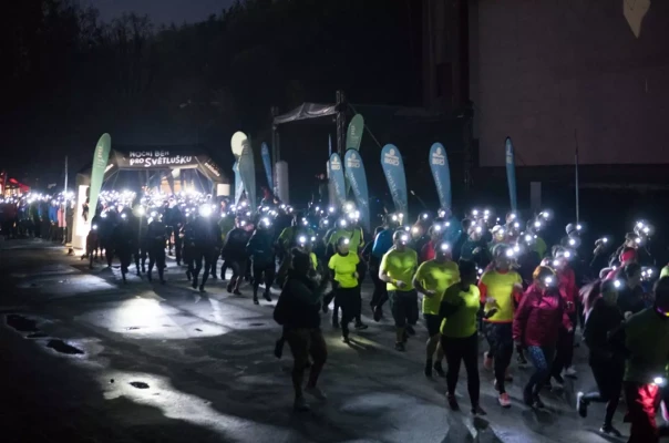 Noční běh pro Světlušku 2026 v Jihlavě (foto 1)