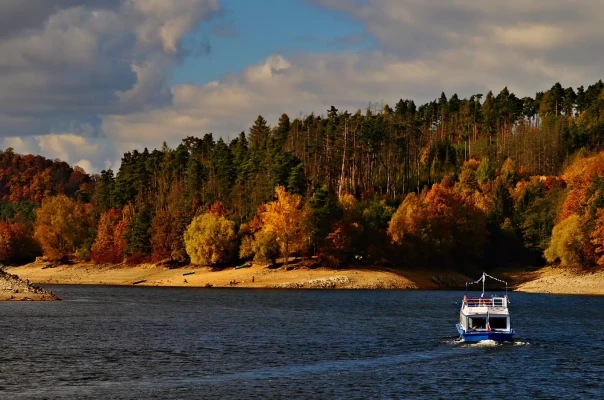 Svatomartinská plavba lodí Horácko po Dalešické přehradě (foto 1)