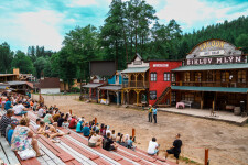 Informační centrum Šiklův mlýn - Vstupní brána (foto 3)