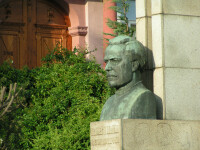 Busta Aleše Hrdličky